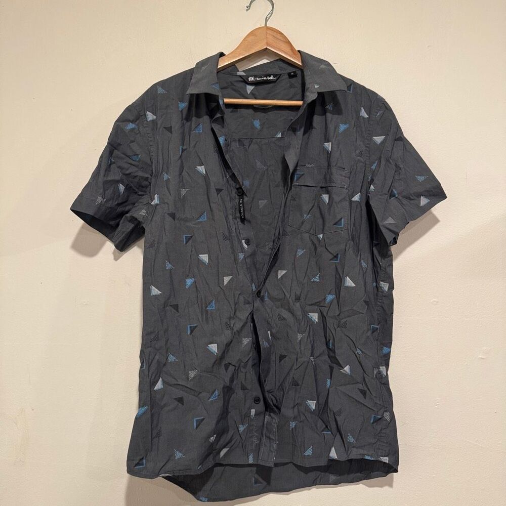 Travis Mathew Men's  Talk Story Button up Short Sleeve Size Medium